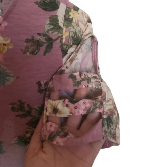 1.4.3. STORY Womens Top Small Floral‎ Lavender Green Yellow Flowers Femanine - Picture 8 of 9